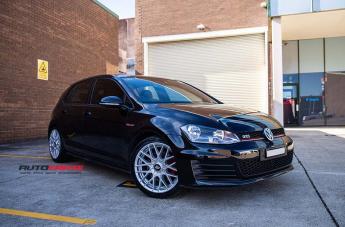 VOLKSWAGEN GOLF RSE SILVER